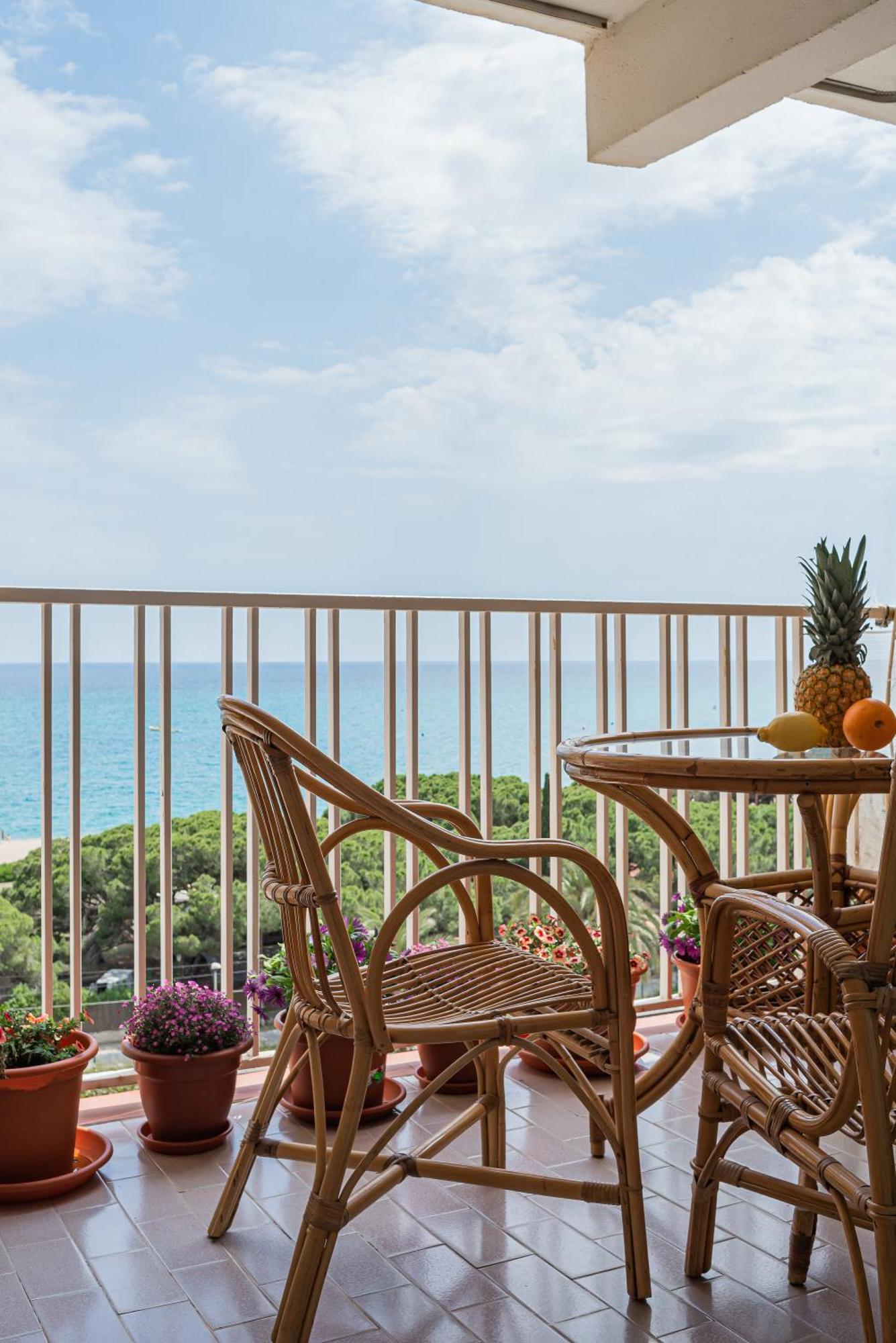Sea View Apartments Malgrat de Mar Exterior photo